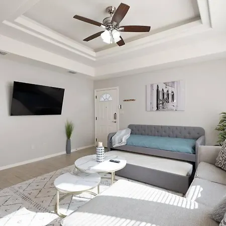 Cozy 3 Bed 2 Bath Apartment, Near Shopping Plazas, Expressway And Free Parking Edinburg Extérieur photo